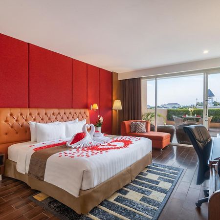 Merapi Merbabu Hotel Yogyakarta Powered By Archipelago Maguwo Exterior photo